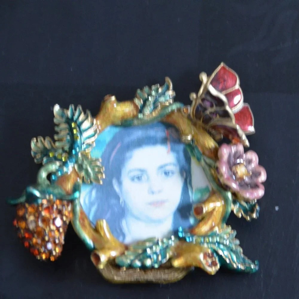 RETIRED JAY STRONGWATER FLORAL FLOWER BUTTERFLY STRAWBERRY CRYSTAL ENAMEL FRAME
